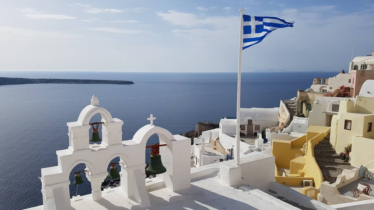 TIP! Ryanair - Řecko - levné letenky Santorini z Vídně na prázdniny (a zpět) 1.970,- kč