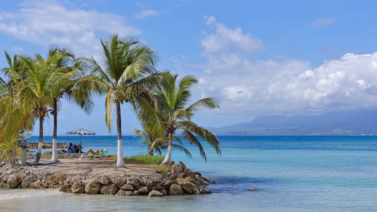 TIP! Karibik - ostrov Guadeloupe - levné letenky Pointe a Pitre z Prahy (a zpět) od 10.518,- kč