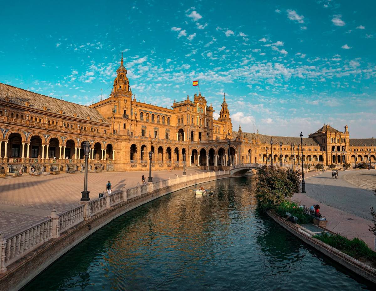 TIP! Ryanair - Španělsko - Andalusie - levné letenky Sevilla z Vídně (a zpět) na léto od 852,- Kč
