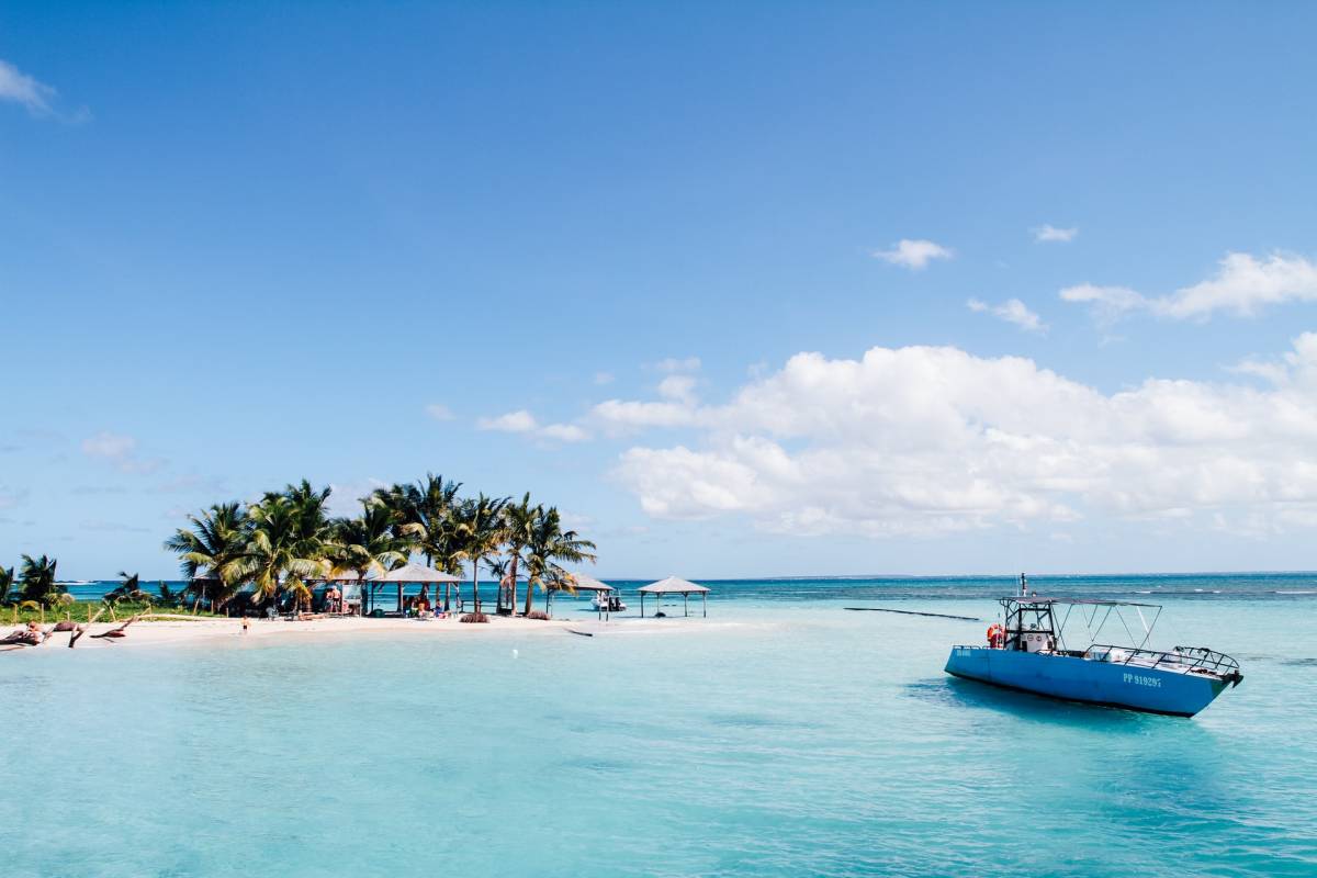 TIP! Air France - Karibik - levné letenky ostrov Guadeloupe z Norimberku, Berlína a Prahy od 11.390,- Kč
