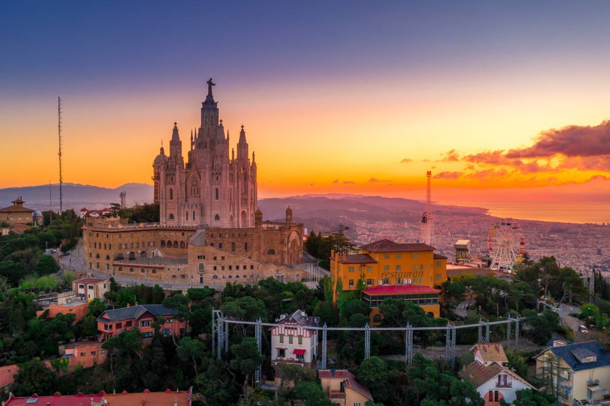 TIP! 🇪🇸 Španělsko - 10 verzí levných letů do Barcelony ↔ od 572,- Kč