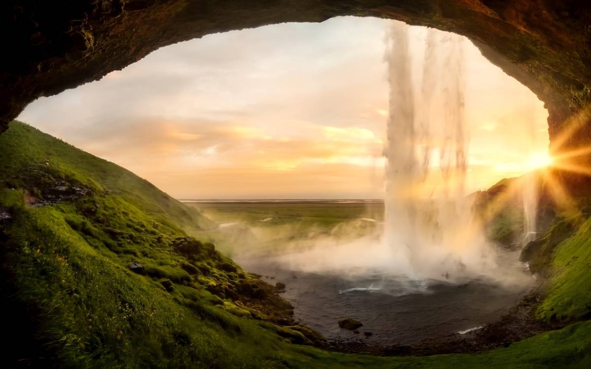 Swiss Airlines ✈ Island - zpáteční levné letenky do Reykjavíku z Prahy 3.990 Kč