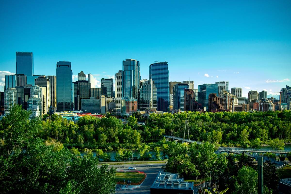 Condor ✈ Kanada - obousměrné levné letenky do Calgary z Prahy 11.990 Kč