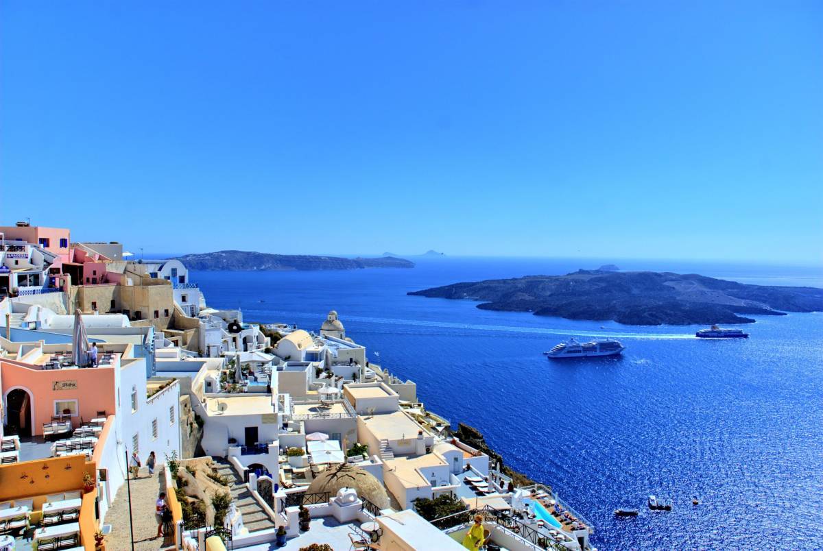 Ryanair ✈ Řecko - Tip na rezervaci zpáteční levné letenky na ostrov Santorini z Vídně od  od 1 945 Kč
