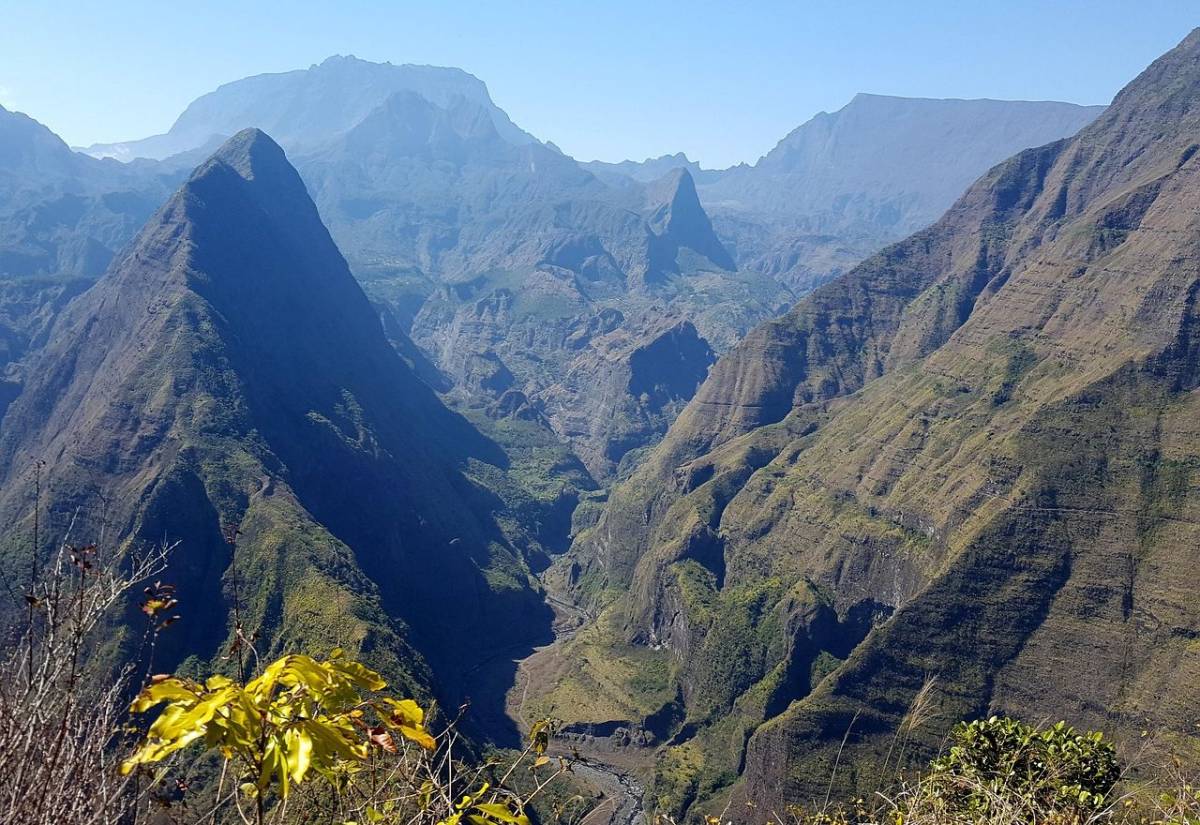 Condor ✈ Indický oceán - Tip na rezervaci zpáteční akční letenky na Reunion Island z Prahy 17 990 Kč
