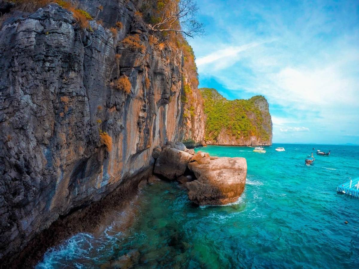 Condor ✈ Thajsko - Tip na rezervaci zpáteční akční letenky na ostrov Phuket z Prahy 10 290 Kč