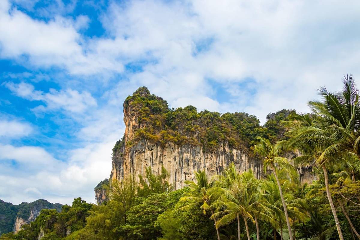 Etihad Airways ✈ Thajsko - Tip na rezervaci zpáteční akční letenky do Krabi z Prahy 16 790 Kč