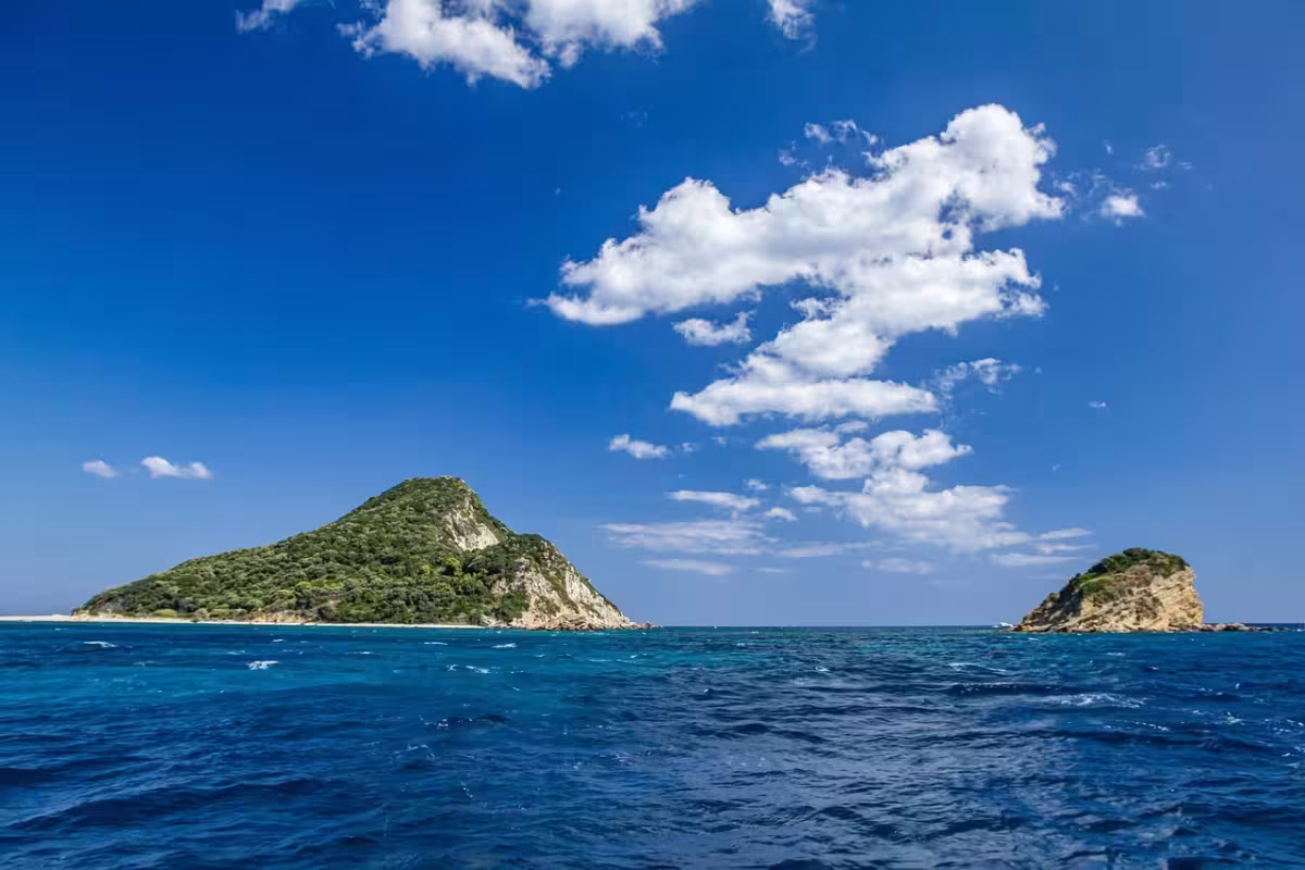 Ryanair ✈ Řecko - Tip na rezervaci obousměrné levné letenky na Zakynthos z Vídně od 1 802 Kč