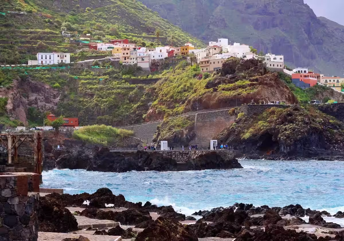 Swiss ✈ Kanáry - Tip na rezervaci zpáteční akční letenky na ostrov Tenerife z Prahy 4 290 Kč