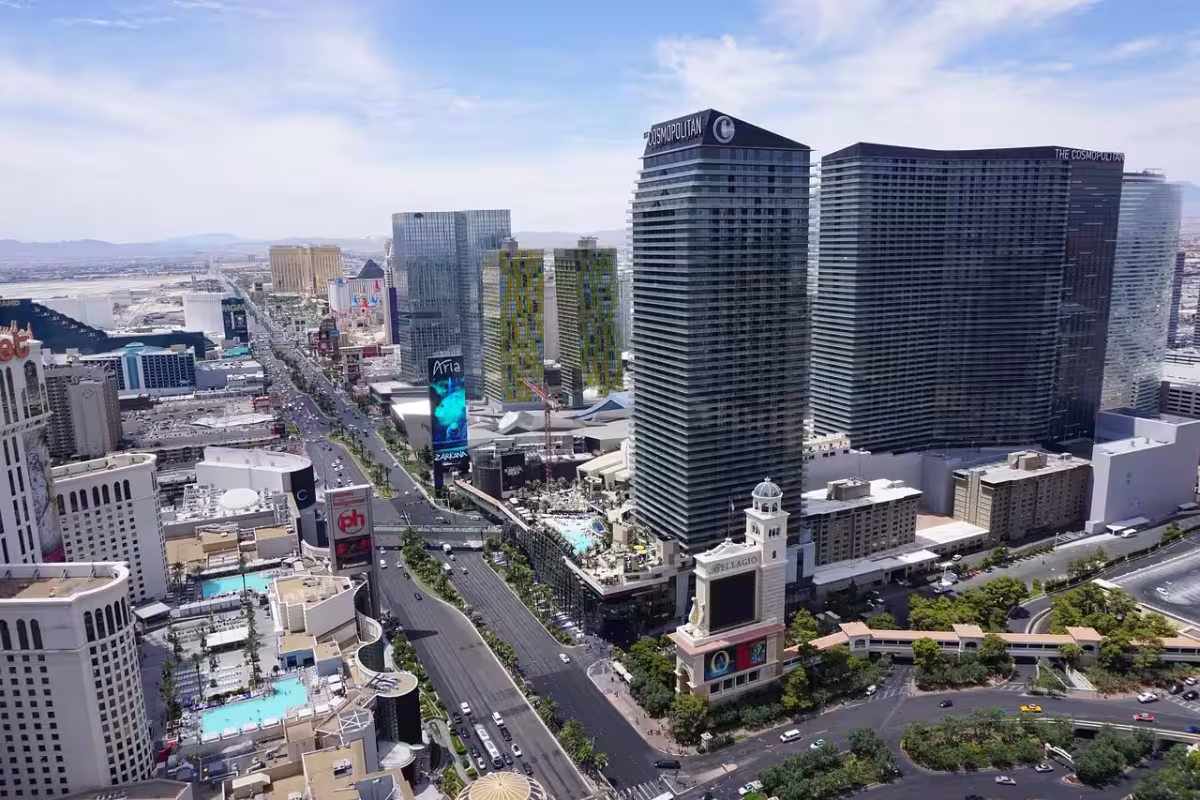 Na roadtrip k Grand Canyonu z Las Vegas v Nevadě ✈ Zpáteční akční letenky z Prahy za 13 990 Kč s Condorem