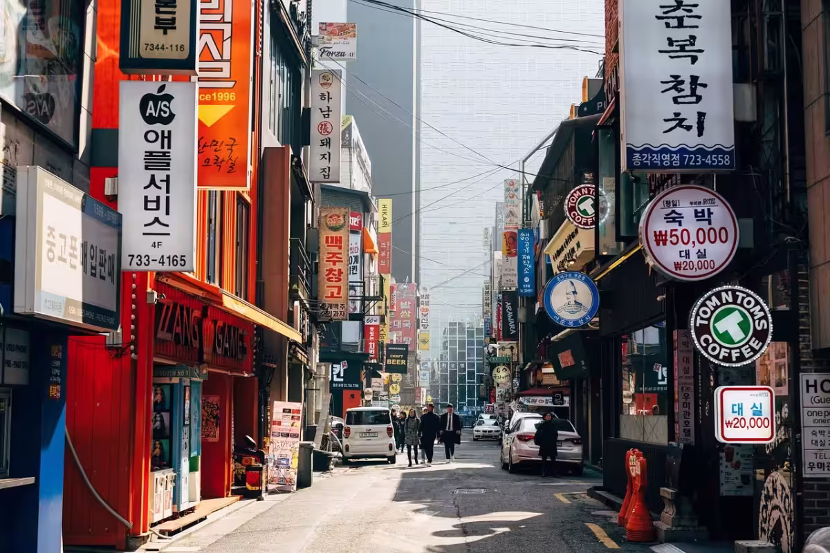 Gangnam a královský Soul v Jižní Koreji ✈ Zpáteční akční letenky z Prahy za 14 590 Kč s KLM