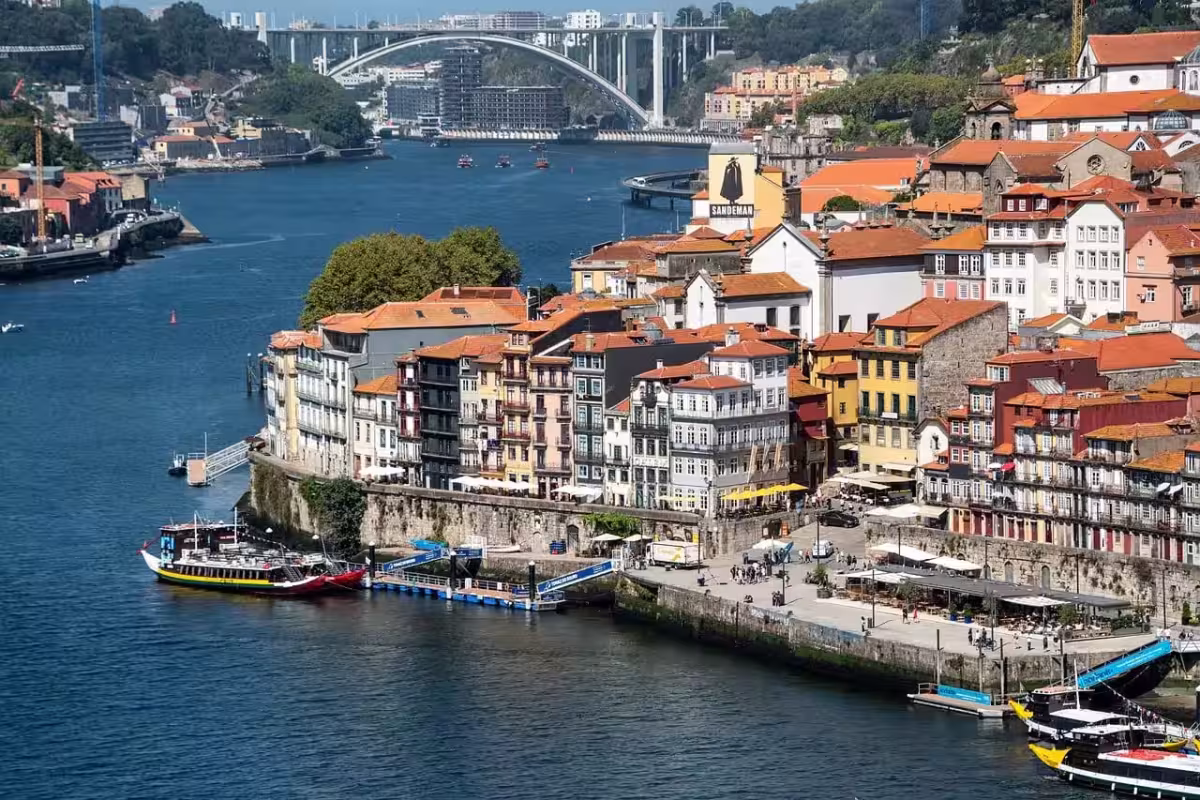 Za sluncem severního Portugalska do přístavního Porta ✈ Levné zpáteční letenky z Norimberku od 1 344 Kč